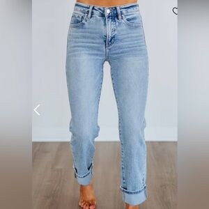 Wild Oak Boutique Leo Risen Jeans - Light Wash Size 5/27 — New with Tags!